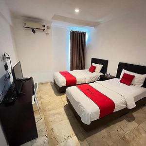 Kamar kembar standard